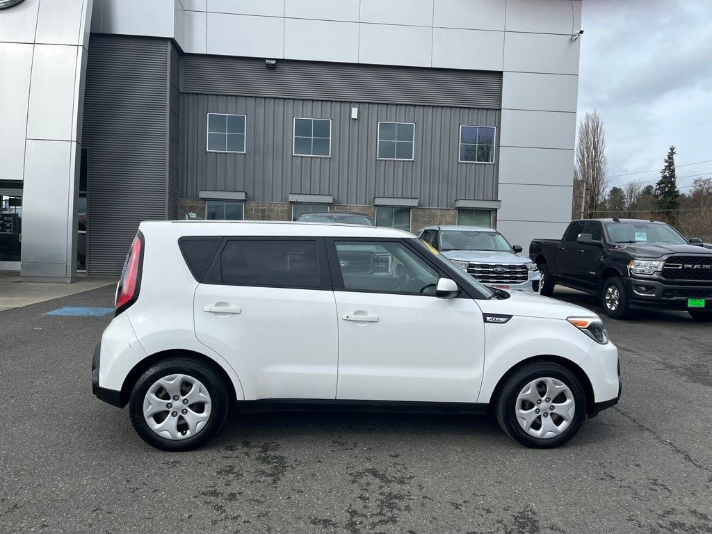 2015 Kia Soul Base