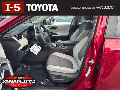2025 Toyota RAV4 XLE