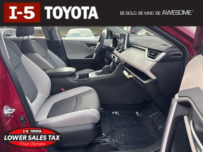 2025 Toyota RAV4 XLE