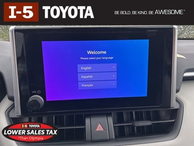2025 Toyota RAV4 XLE