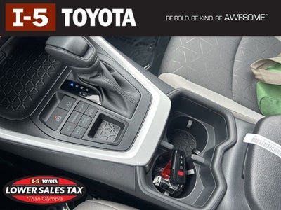 2025 Toyota RAV4 XLE