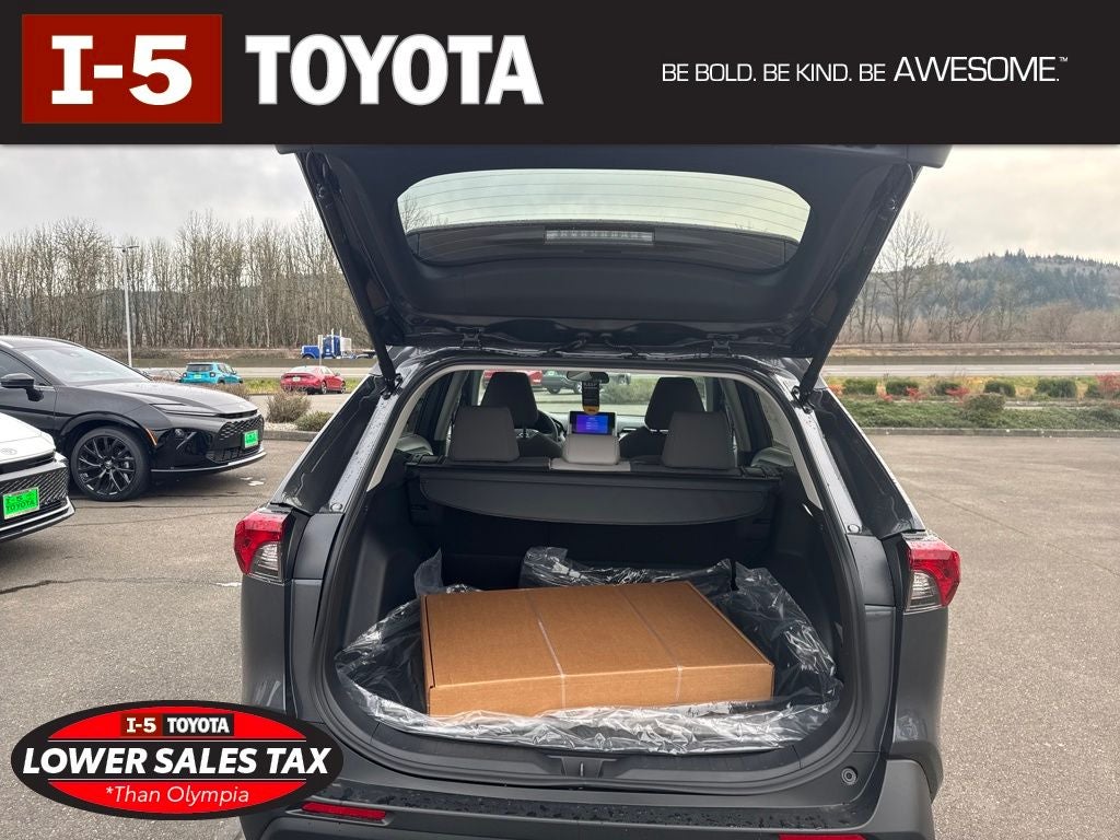 2025 Toyota RAV4 XLE