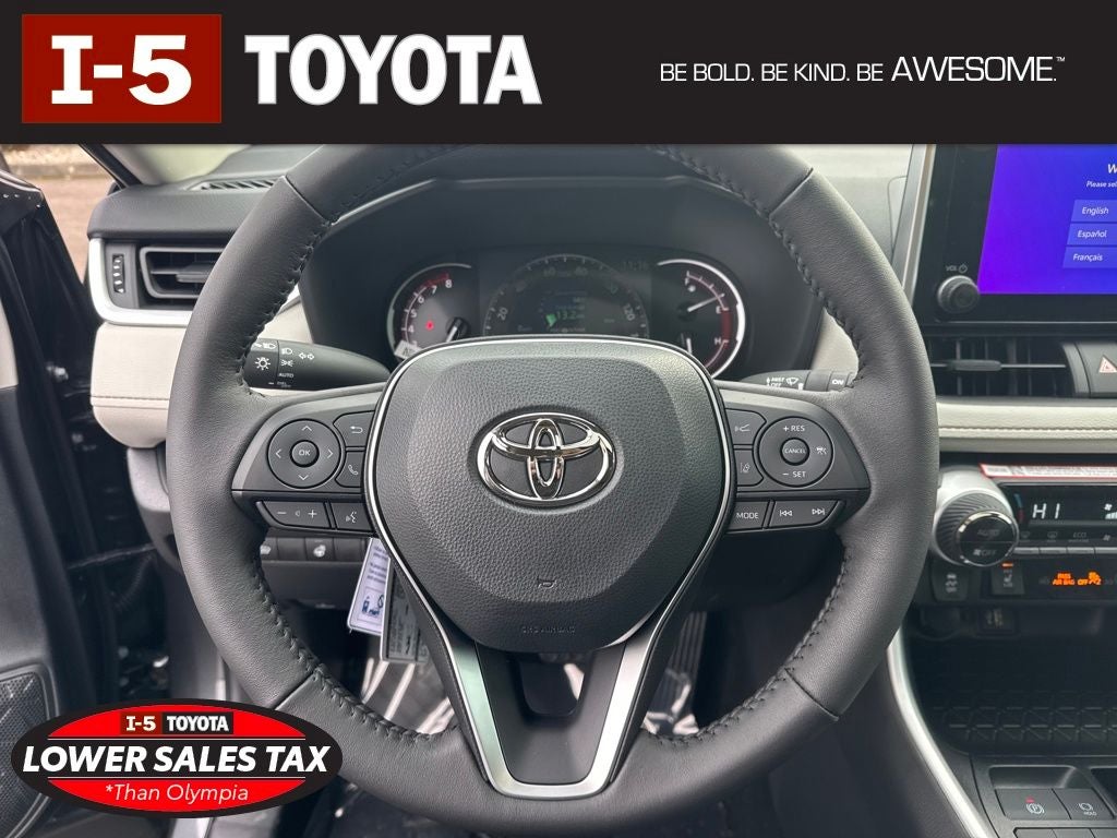 2025 Toyota RAV4 XLE