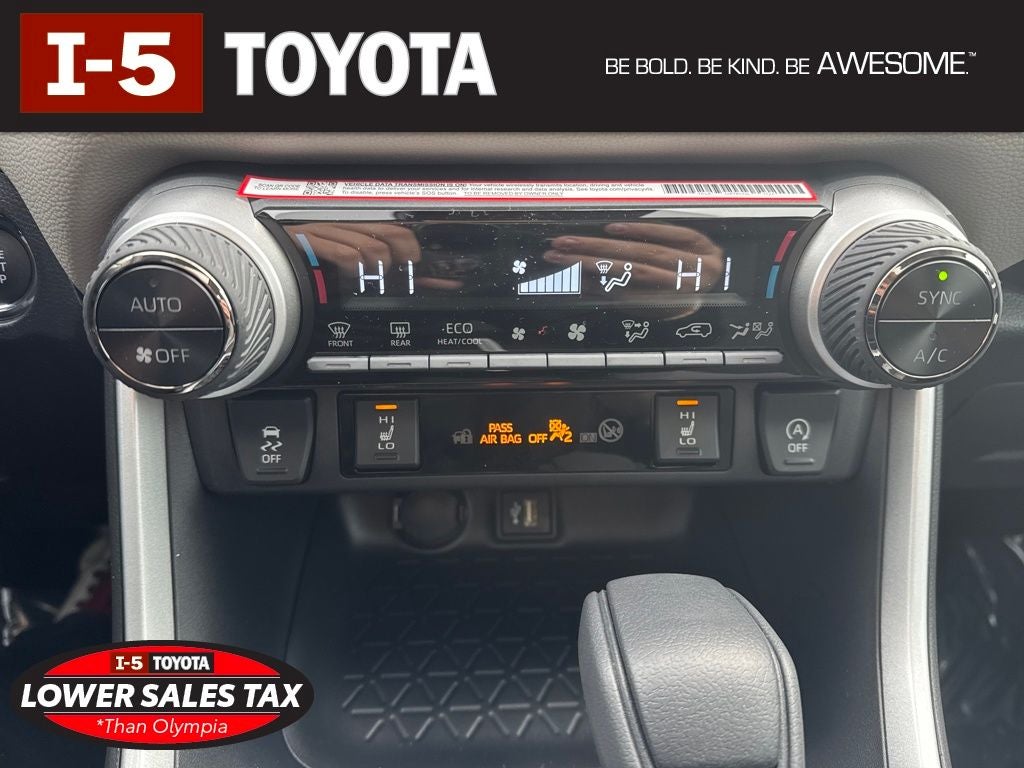 2025 Toyota RAV4 XLE