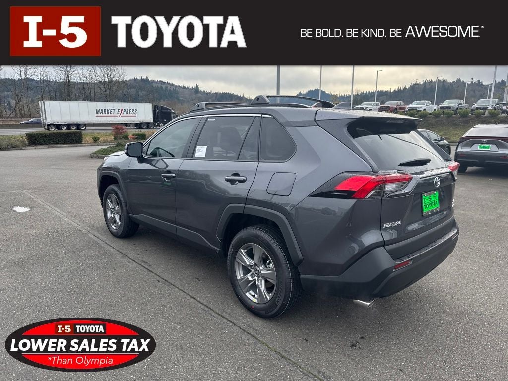 2025 Toyota RAV4 XLE