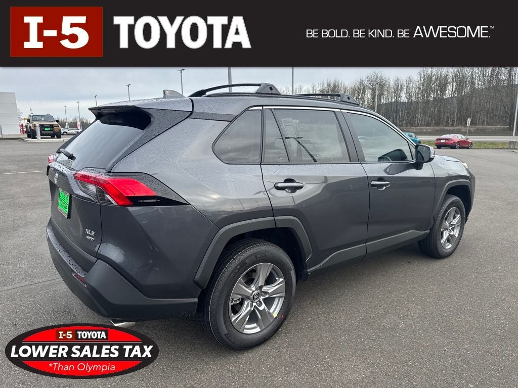 2025 Toyota RAV4 XLE