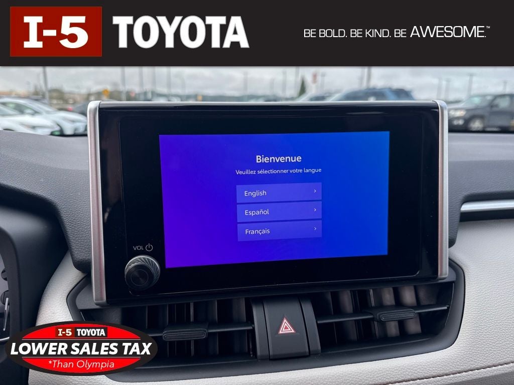 2025 Toyota RAV4 XLE