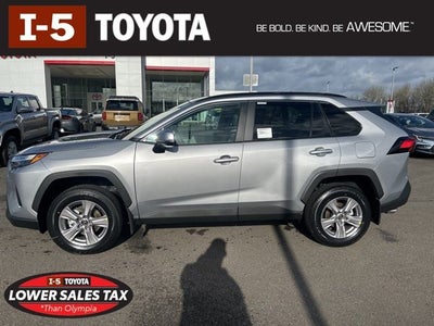 2025 Toyota RAV4 XLE