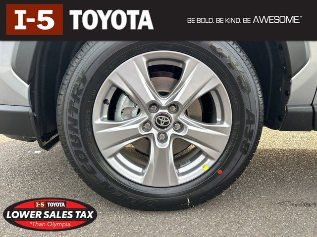 2025 Toyota RAV4 XLE