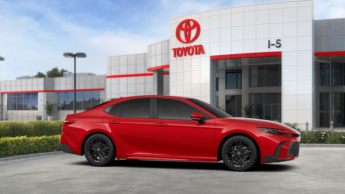2026 Toyota Camry SE AWD