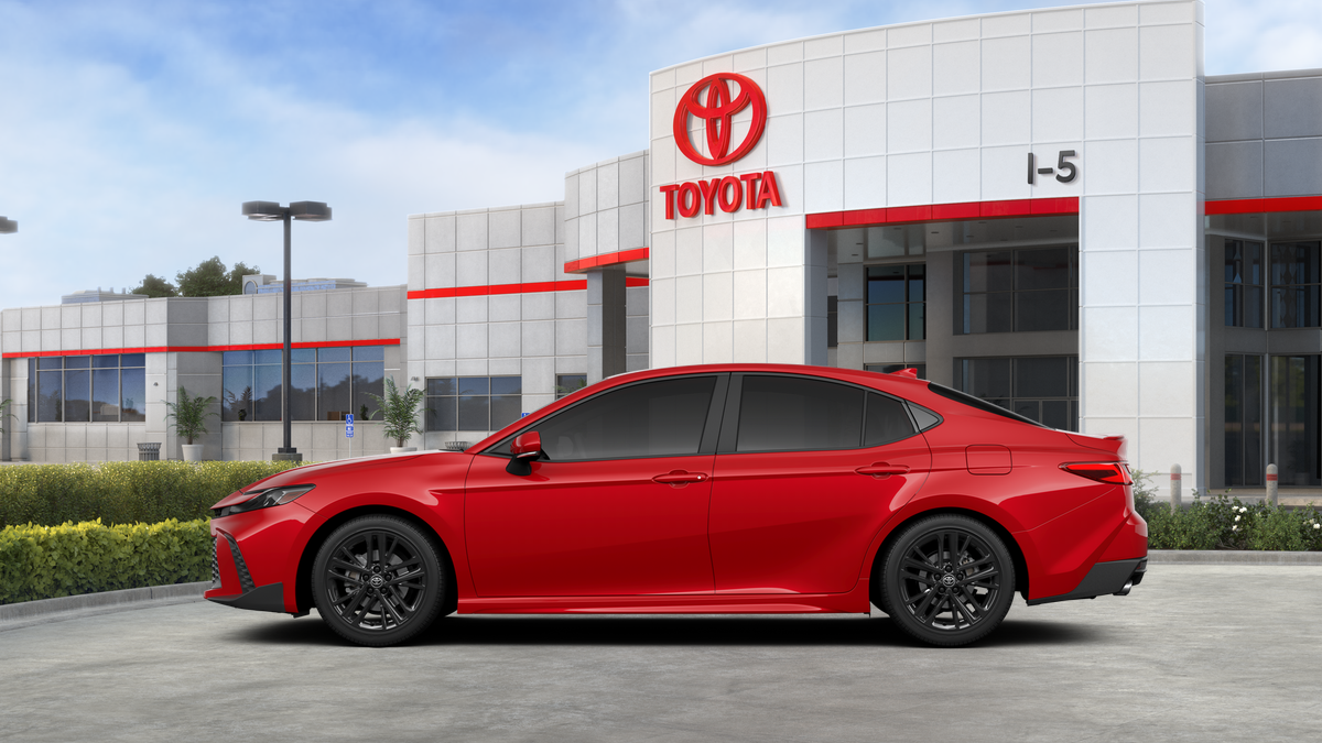 2026 Toyota Camry SE AWD