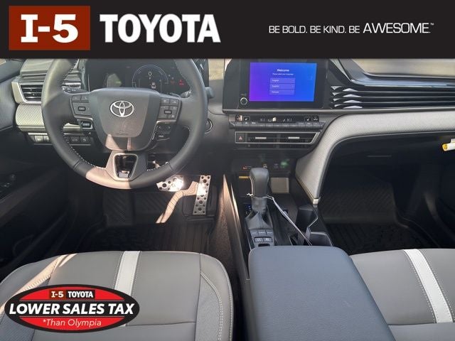 2026 Toyota Camry SE AWD