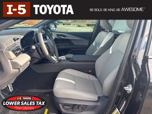 2026 Toyota Camry SE AWD