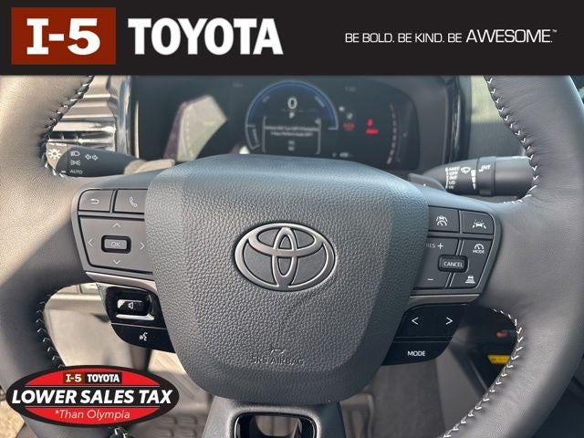 2026 Toyota Camry SE AWD