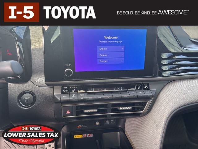 2026 Toyota Camry SE AWD