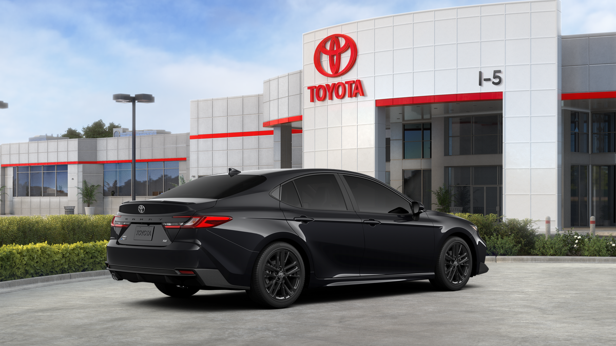 2026 Toyota Camry SE AWD