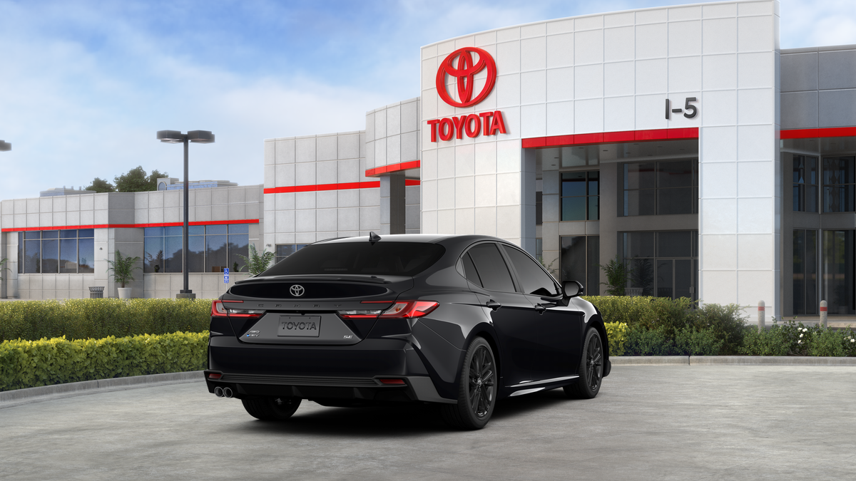2026 Toyota Camry SE AWD