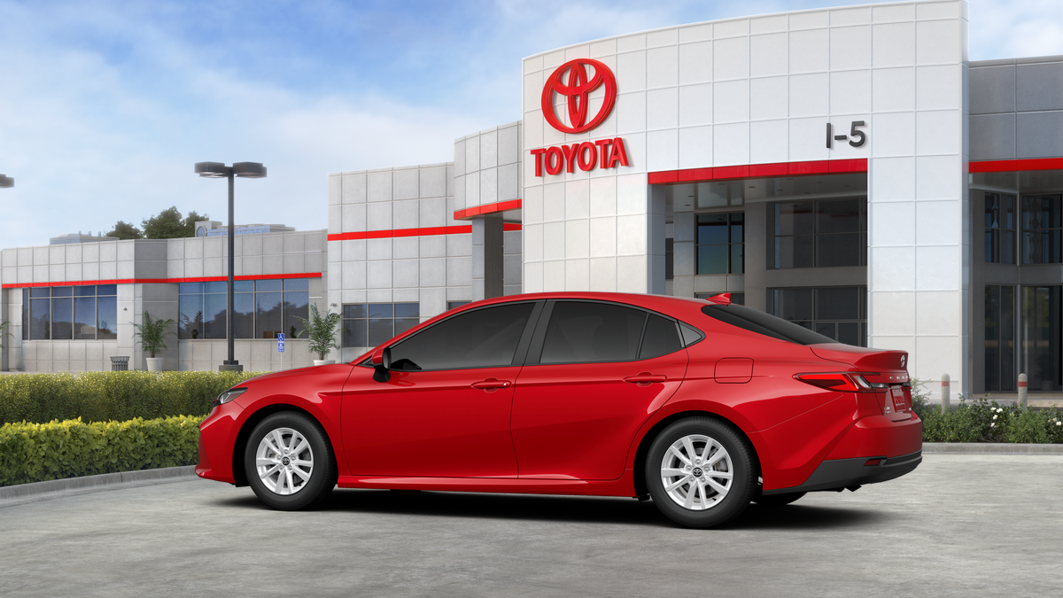 2026 Toyota Camry LE AWD