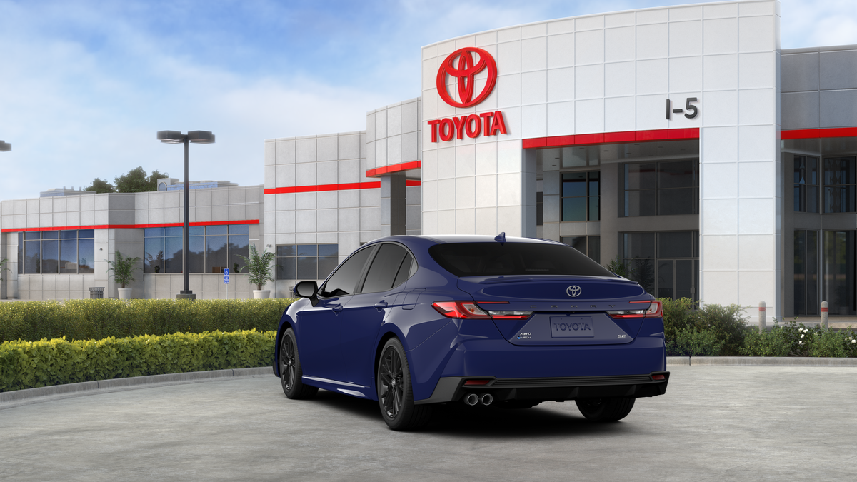 2026 Toyota Camry SE AWD
