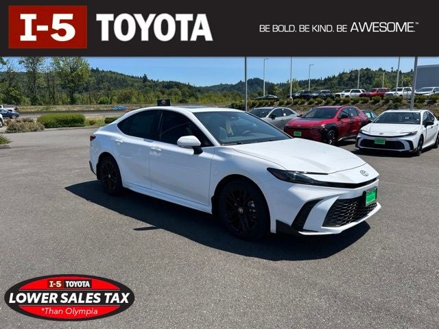 2026 Toyota Camry SE AWD