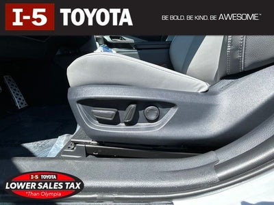 2026 Toyota Camry SE AWD