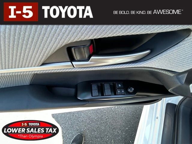 2026 Toyota Camry SE AWD