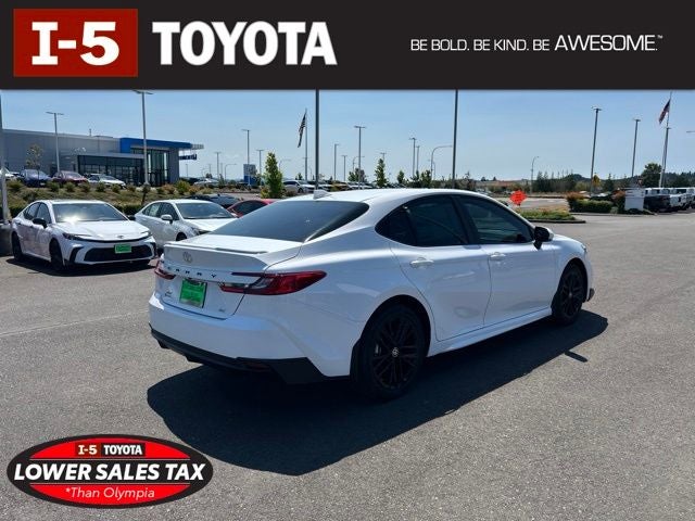 2026 Toyota Camry SE AWD