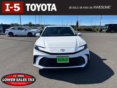 2026 Toyota Camry SE AWD