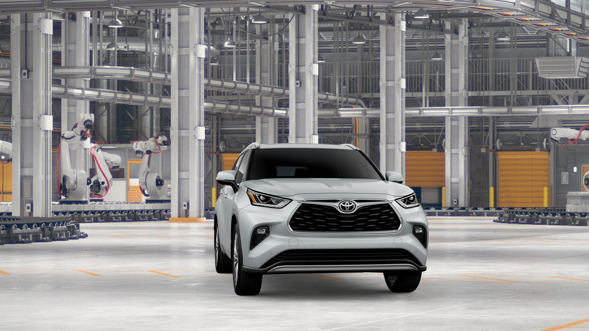 2026 Toyota Highlander Hybrid Platinum