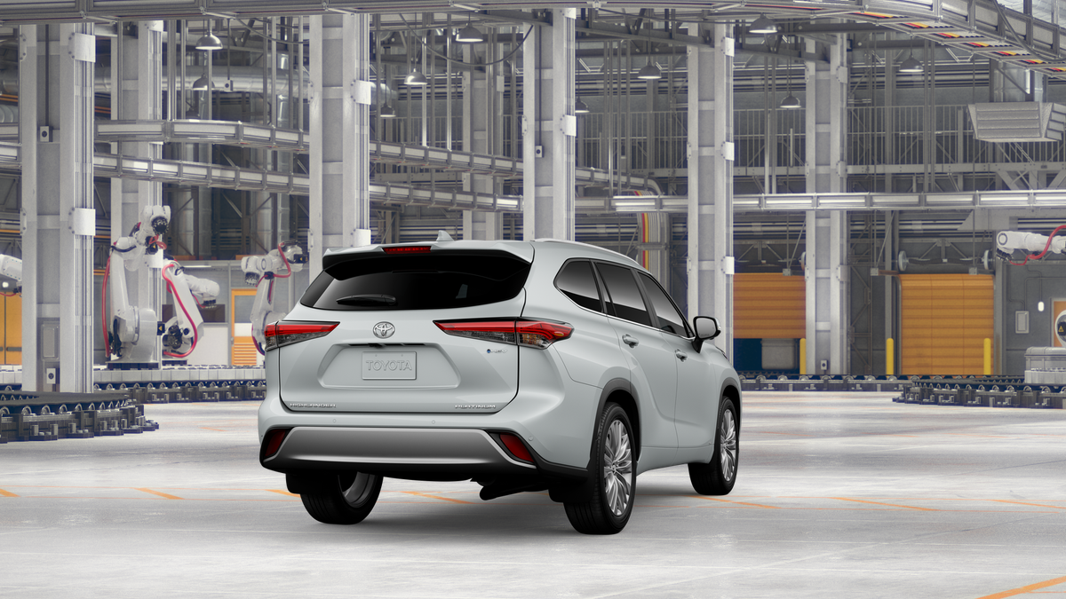 2026 Toyota Highlander Hybrid Platinum