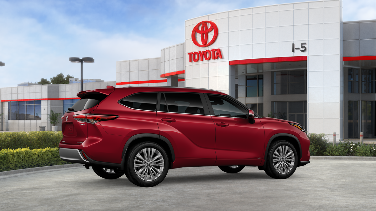 2026 Toyota Highlander Hybrid Platinum