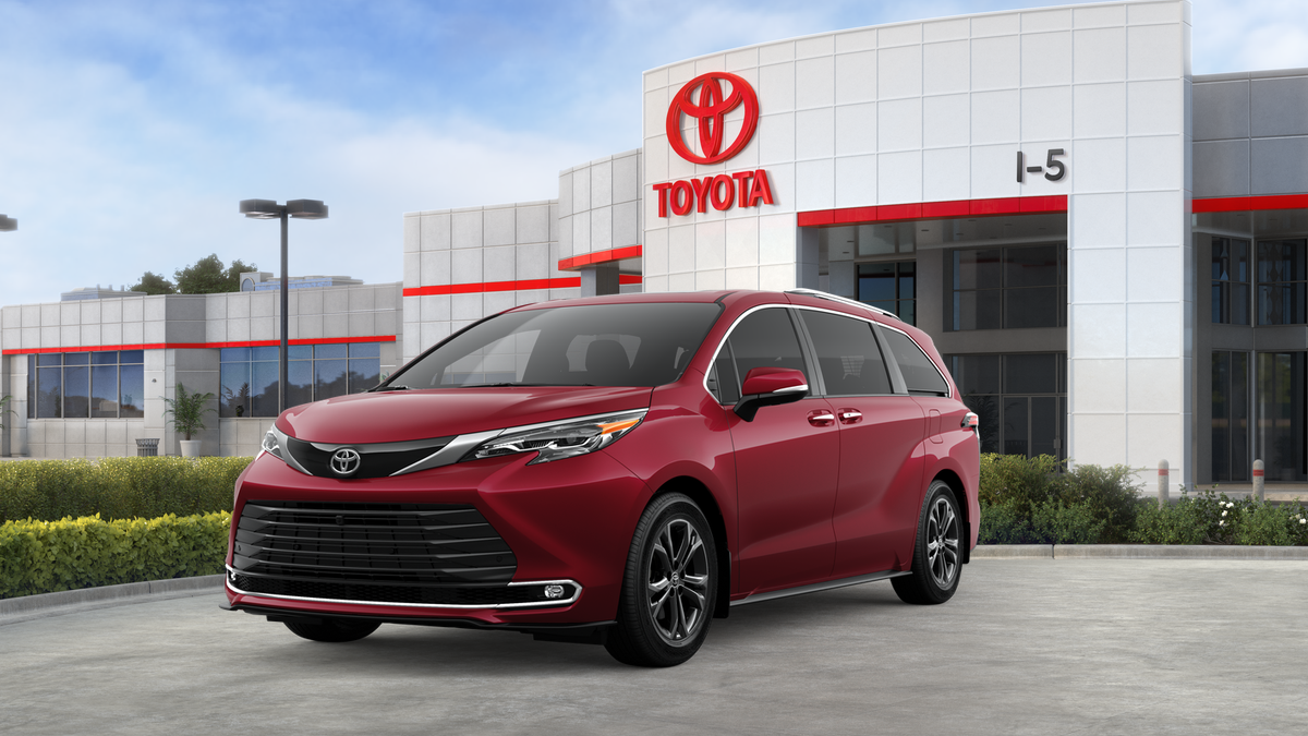 2026 Toyota Sienna Platinum