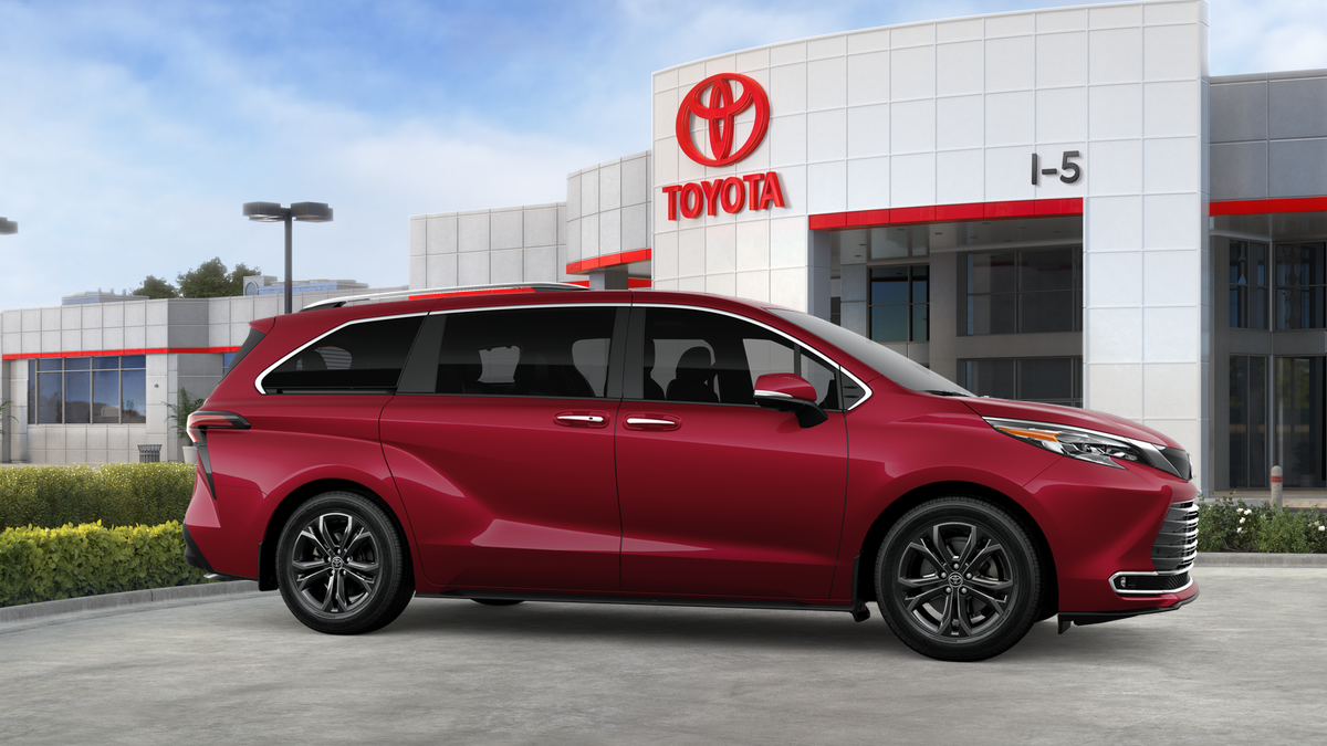 2026 Toyota Sienna Platinum