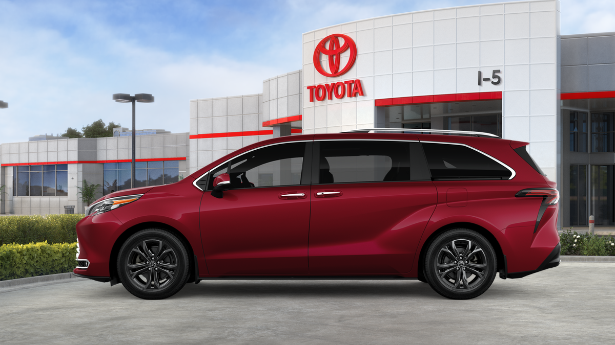2026 Toyota Sienna Platinum