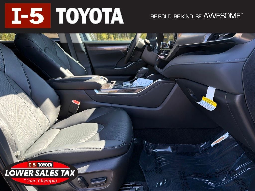 2026 Toyota Highlander Platinum