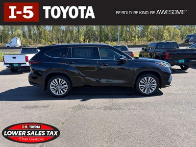 2026 Toyota Highlander Platinum