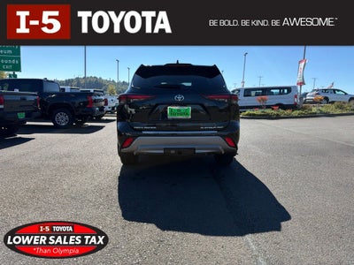 2026 Toyota Highlander Platinum