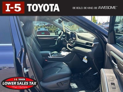 2026 Toyota Highlander Platinum