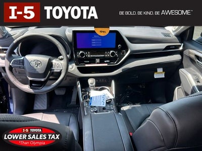 2026 Toyota Highlander Platinum