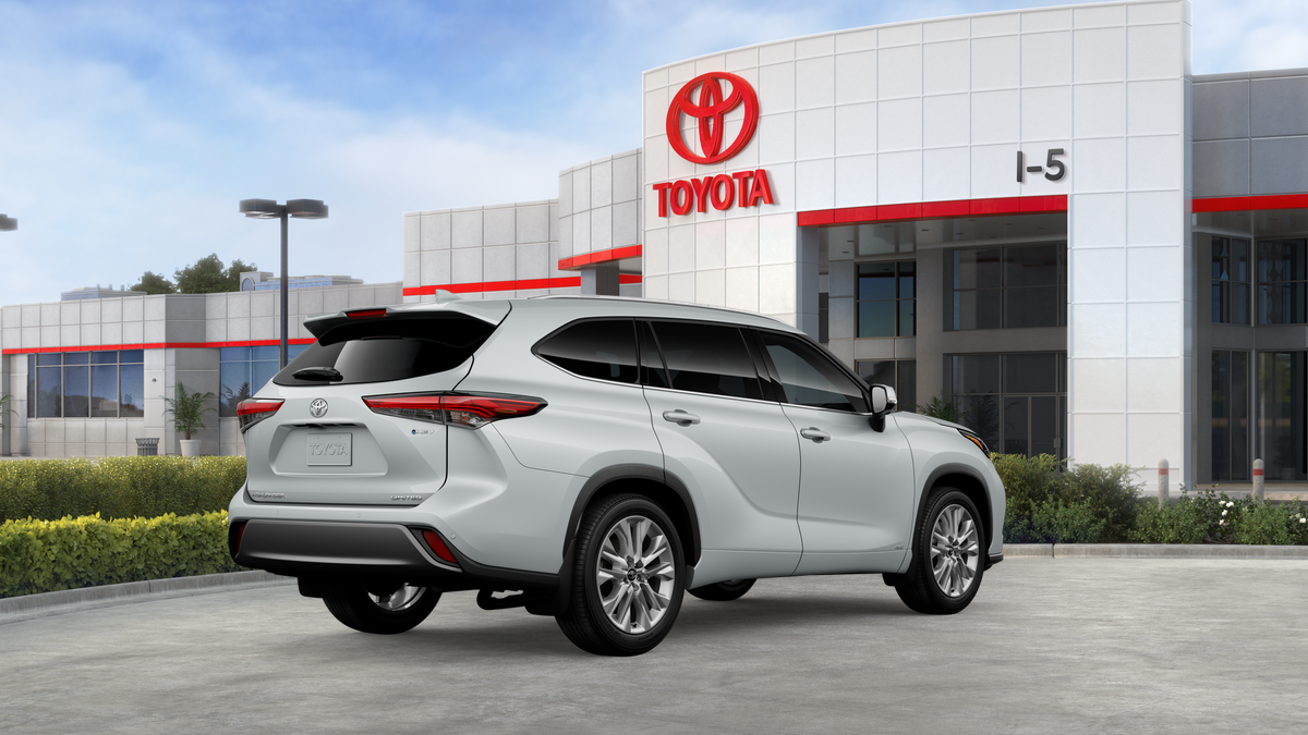 2026 Toyota Highlander Hybrid Limited