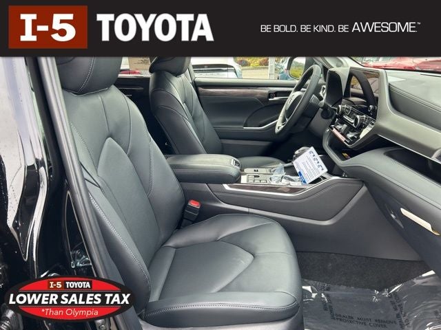 2026 Toyota Highlander Hybrid Limited
