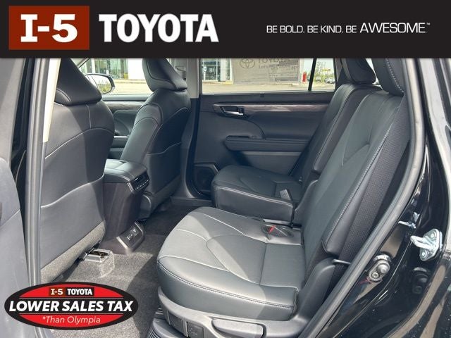 2026 Toyota Highlander Hybrid Limited