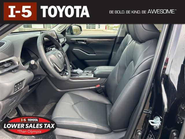 2026 Toyota Highlander Hybrid Limited