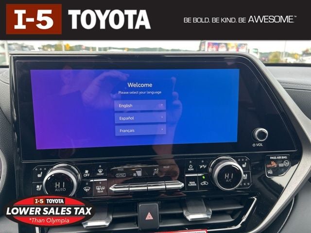 2026 Toyota Highlander Hybrid Limited
