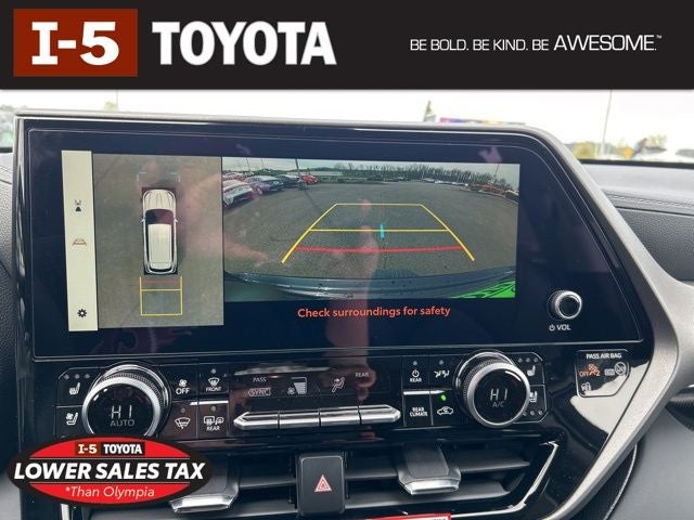2026 Toyota Highlander Hybrid Limited