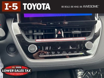 2026 Toyota Corolla Cross LE