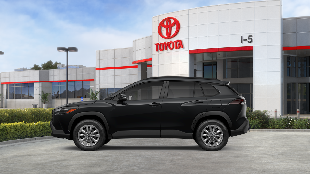 2026 Toyota Corolla Cross LE