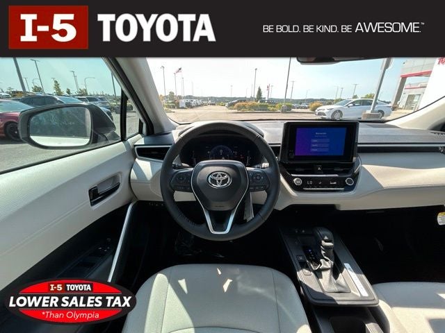 2026 Toyota Corolla Cross LE