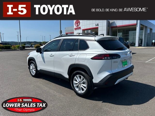 2026 Toyota Corolla Cross LE