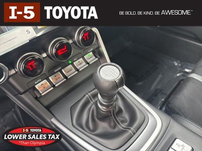 2025 Toyota GR86 Premium MT